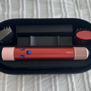 Dyson Airwrap™ multi-styler and dryer  Straight+Wavy and hair clips